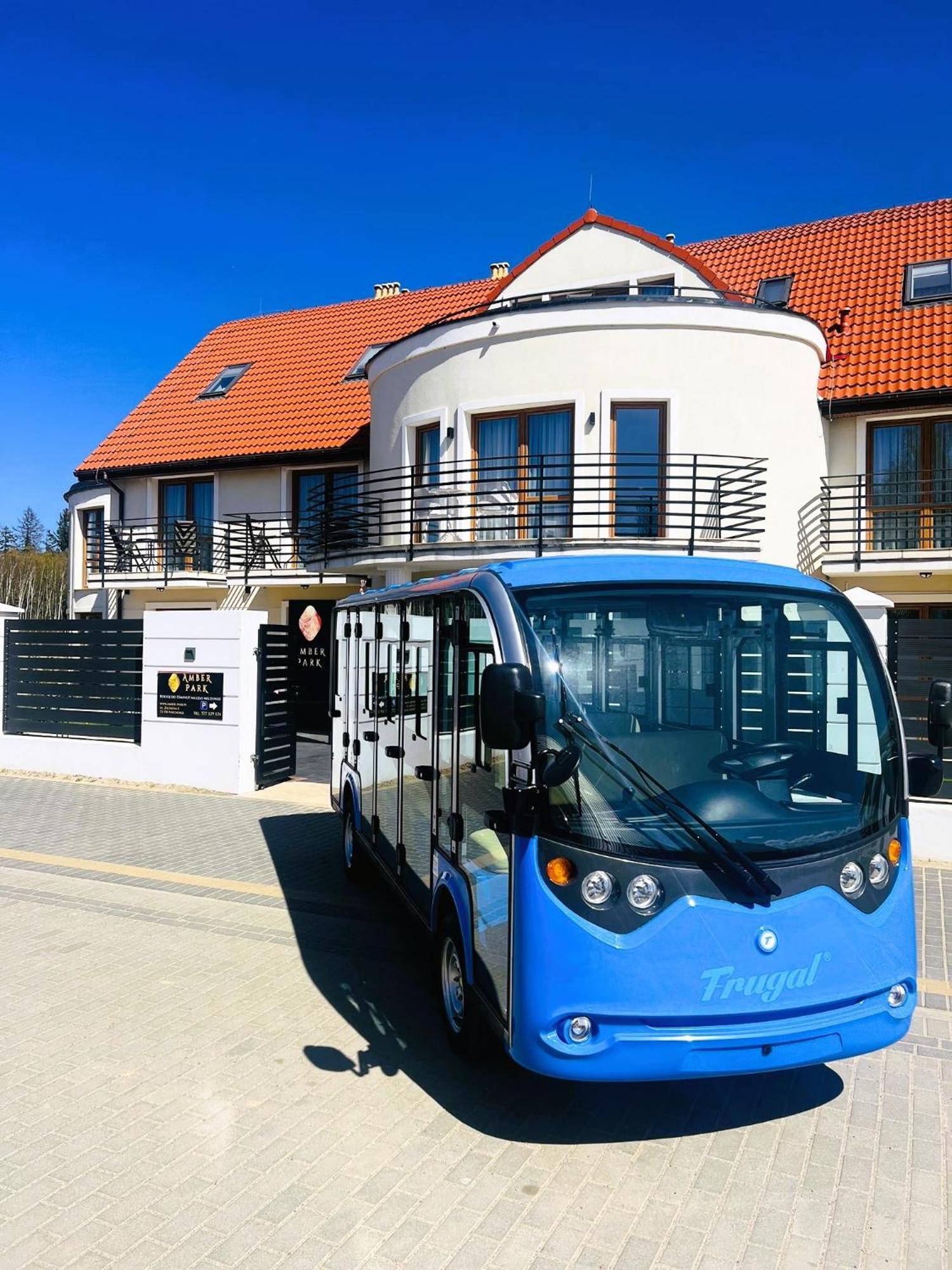 Olivina Park Spa - Domki Z Dostepem Do Krytego Basenu, Saun, Wyzywienia I Atrakcji Dla Dzieci Niechorze Exterior foto
